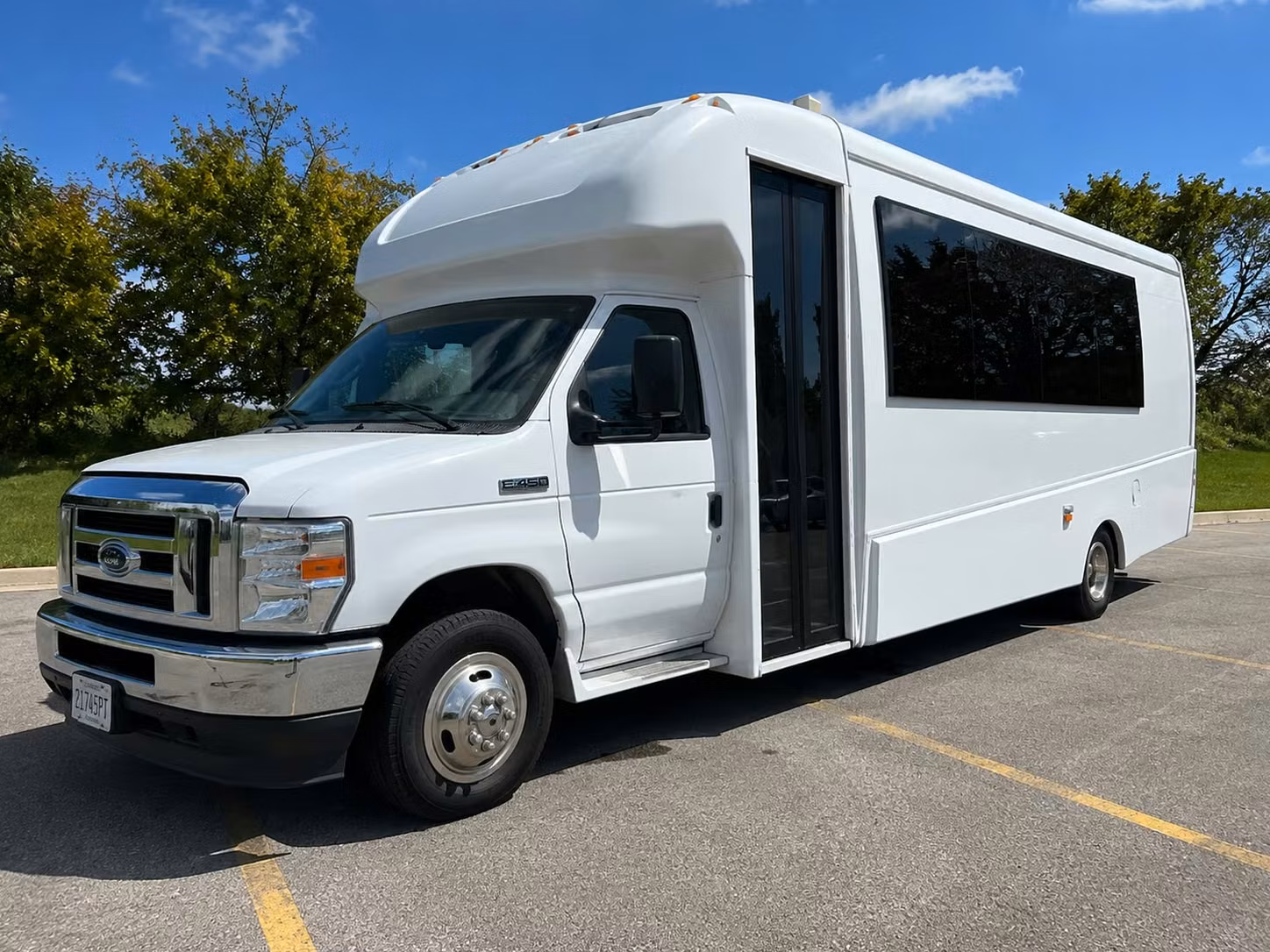 book a party bus for concert night in newark and keep the energy going