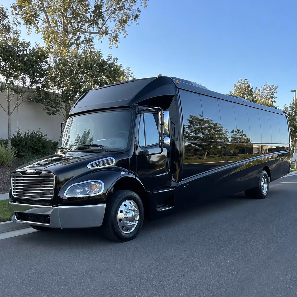 charterbusrentalnewark com lets you compare wedding minibuses and charter buses for newark s ironbound district