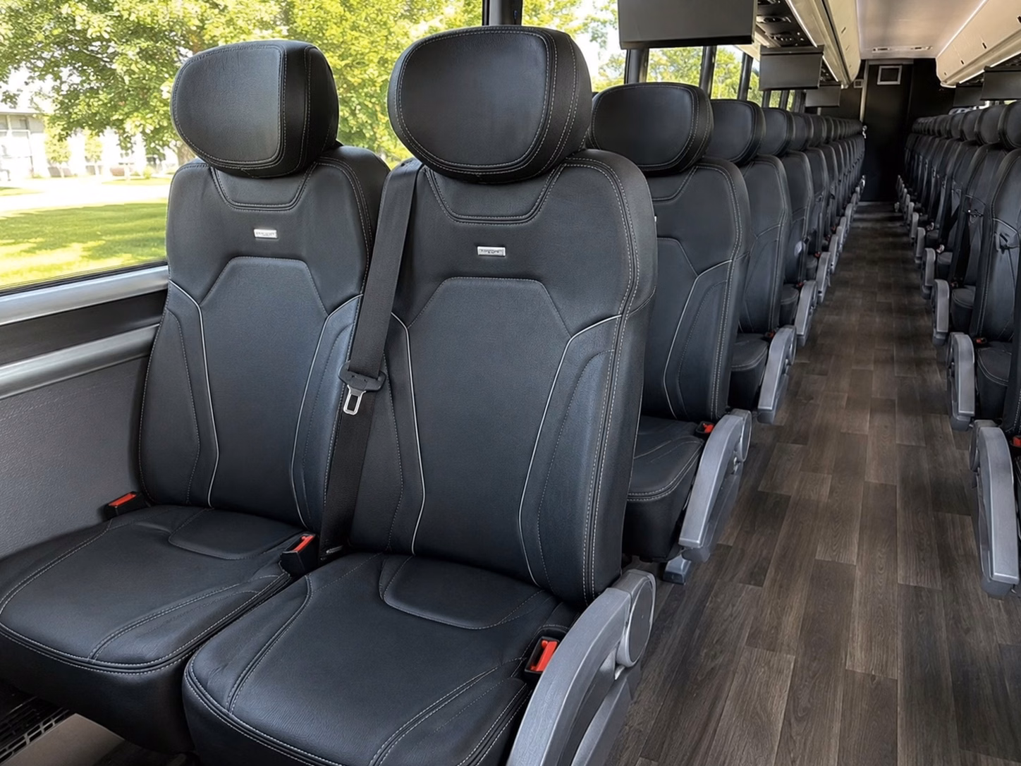 newark airport wedding shuttle service for out of town guests