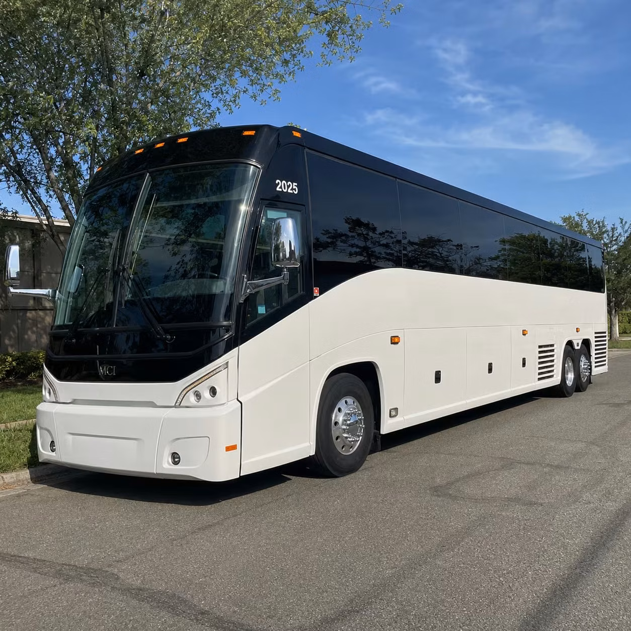 newark groups heading to boston love these long distance bus options